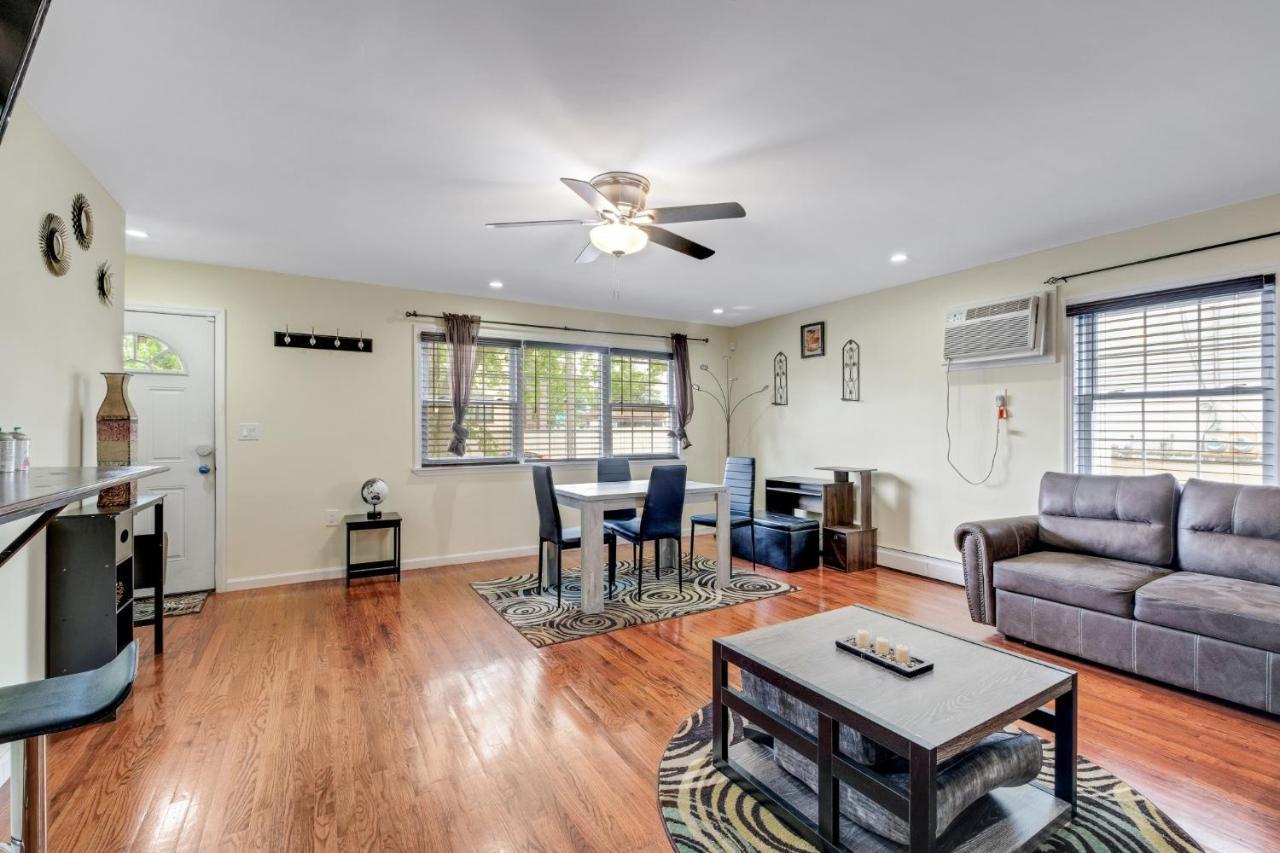 Modern Cozy 3br Just 10 Mins From Jfk!