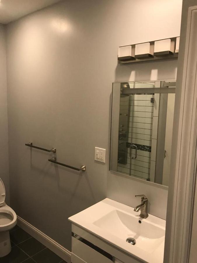 Halsey Manor: Luxurious 2-bedroom