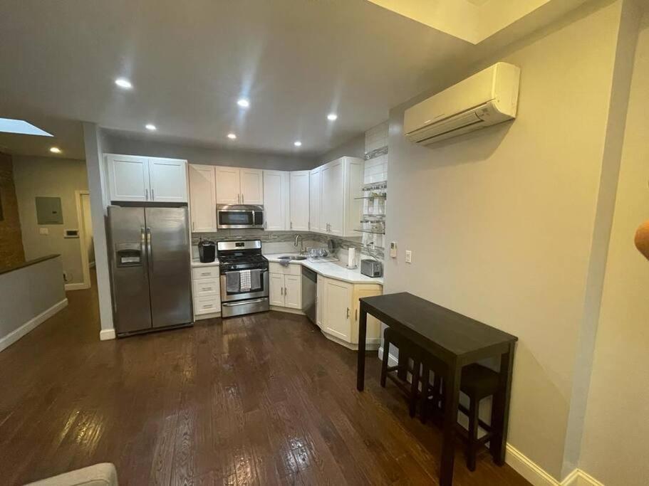 Apartment Halsey Manor: Luxurious 2-bedroom New York