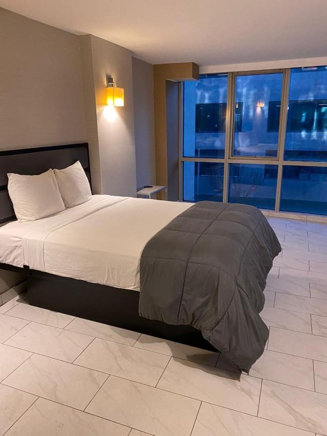 Hotel Henny