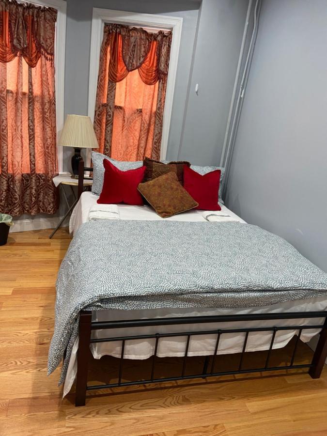 Casa de hóspedes A Spacious In Queens *