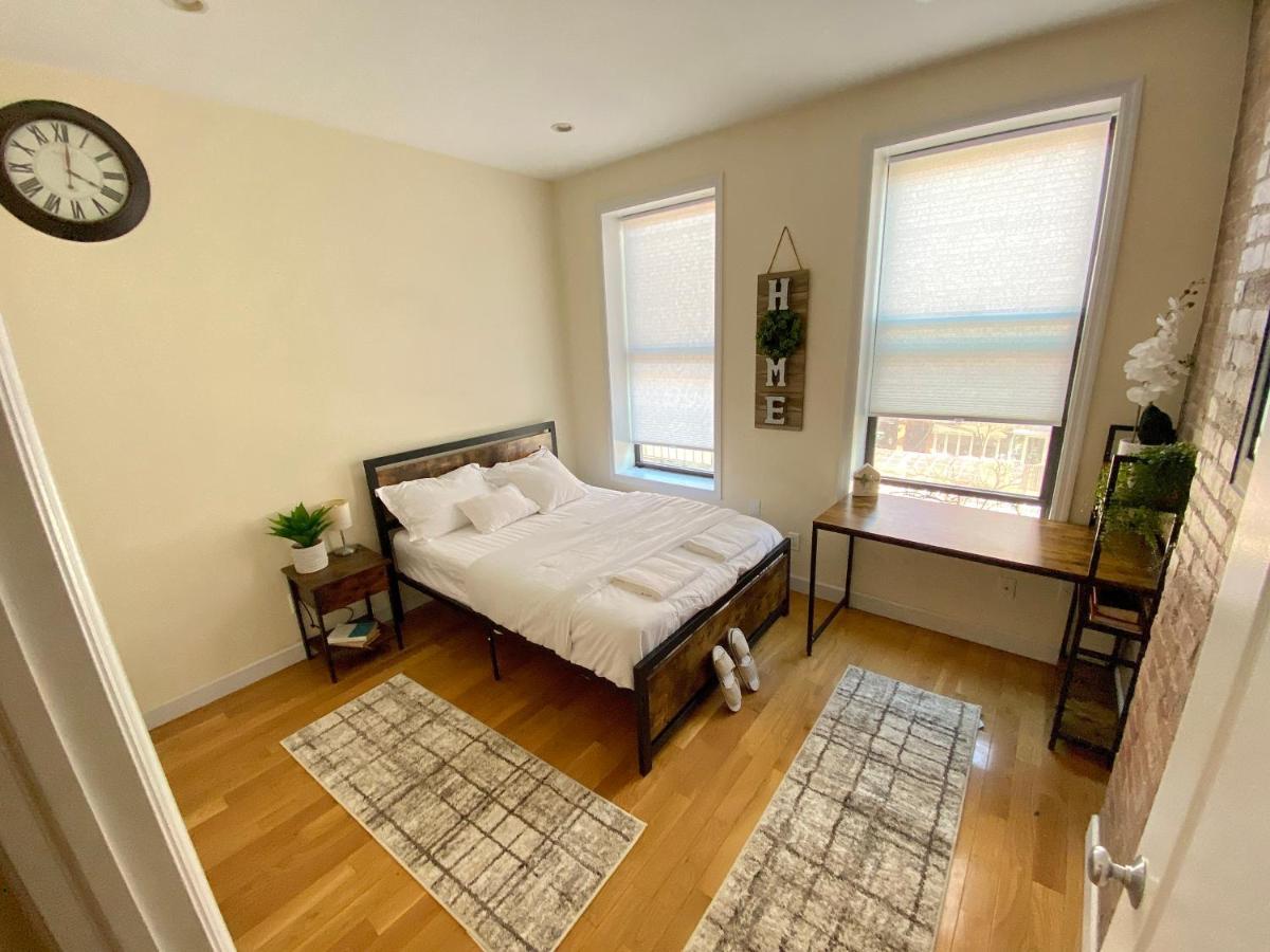 Entire In Manhattan Near Times Square Hostel *