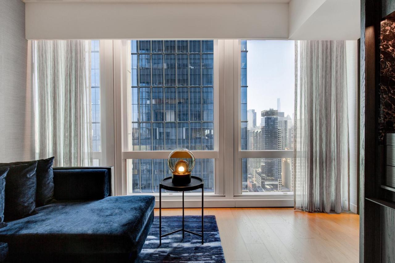 Equinox Hotel 5*