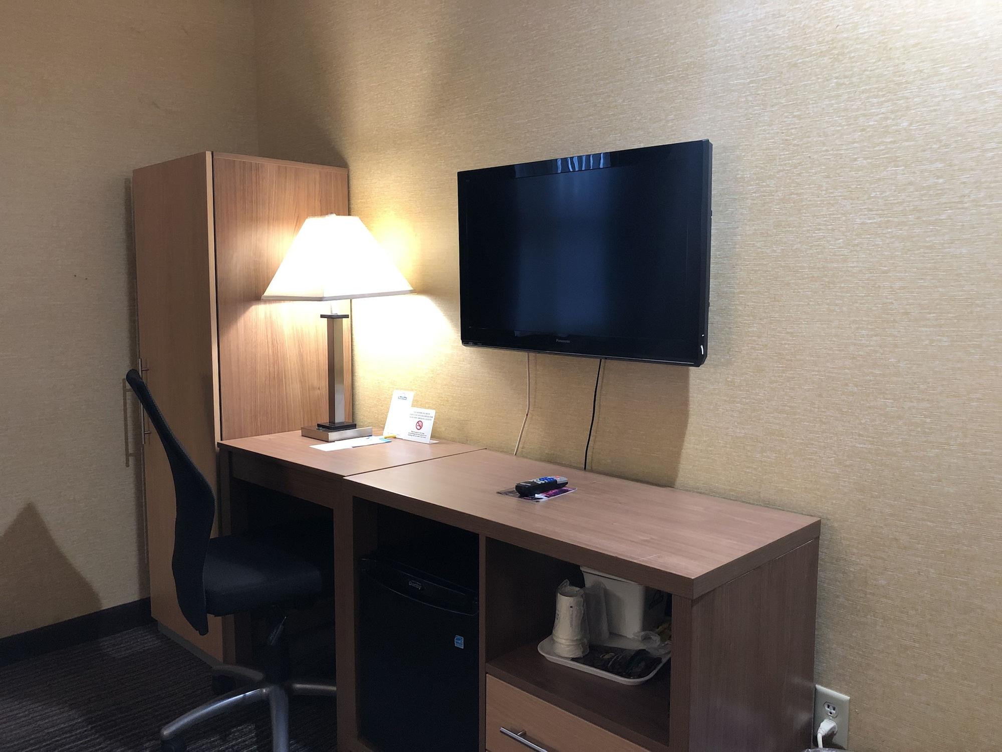 Hotel Days By Wyndham Brooklyn New York