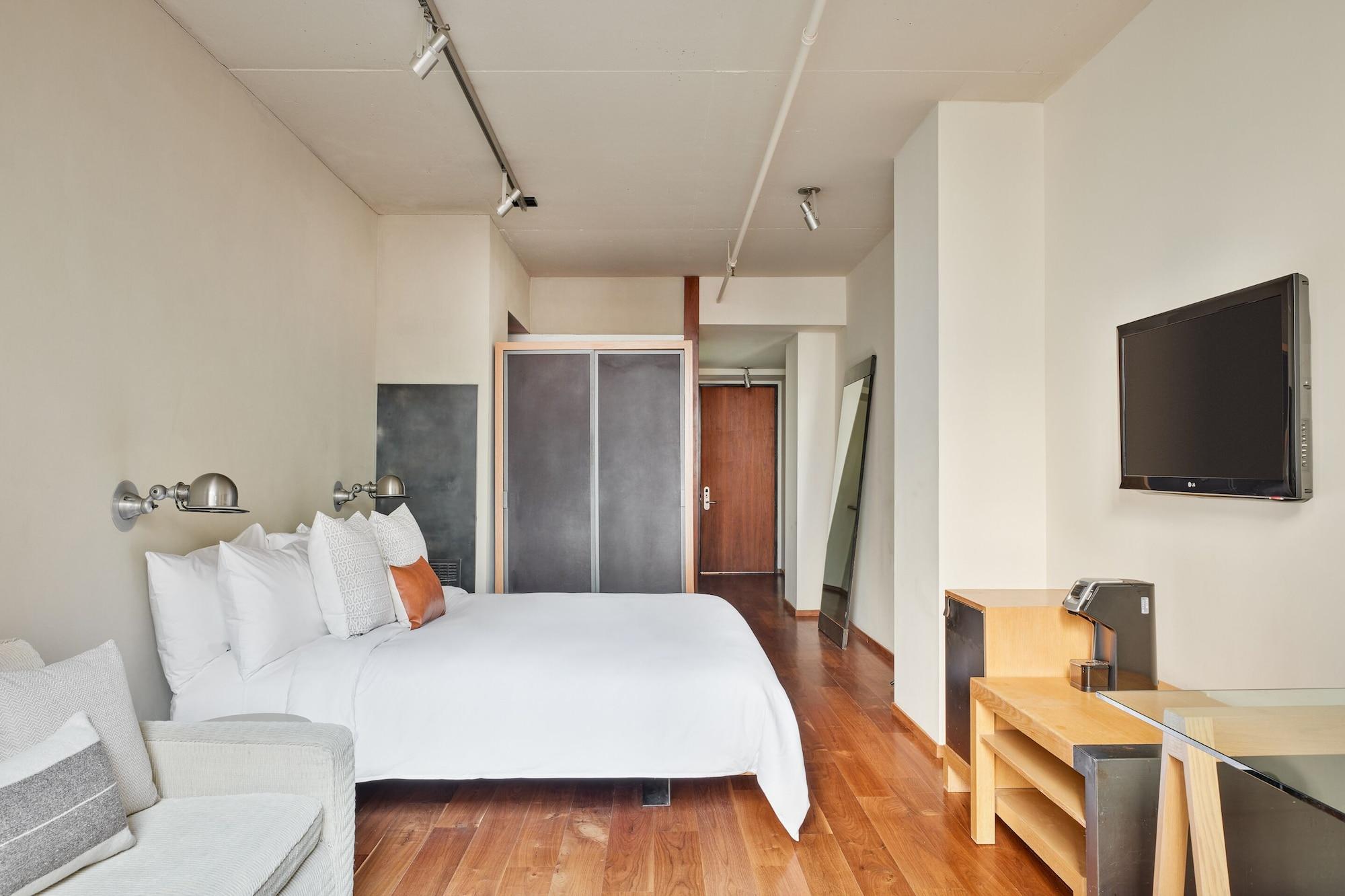 Chambers Hotel Central Park South, Sonder Hotel