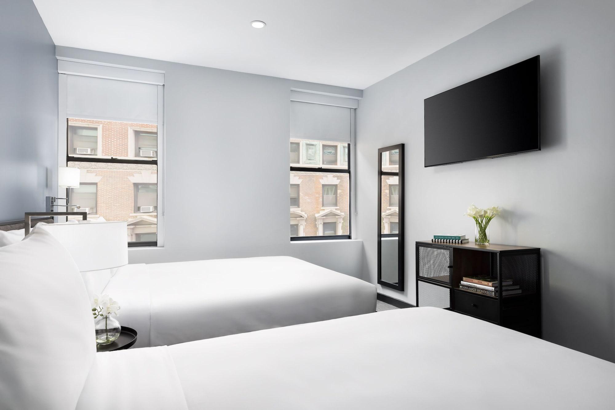 Hotel Oyo Times Square 4*
