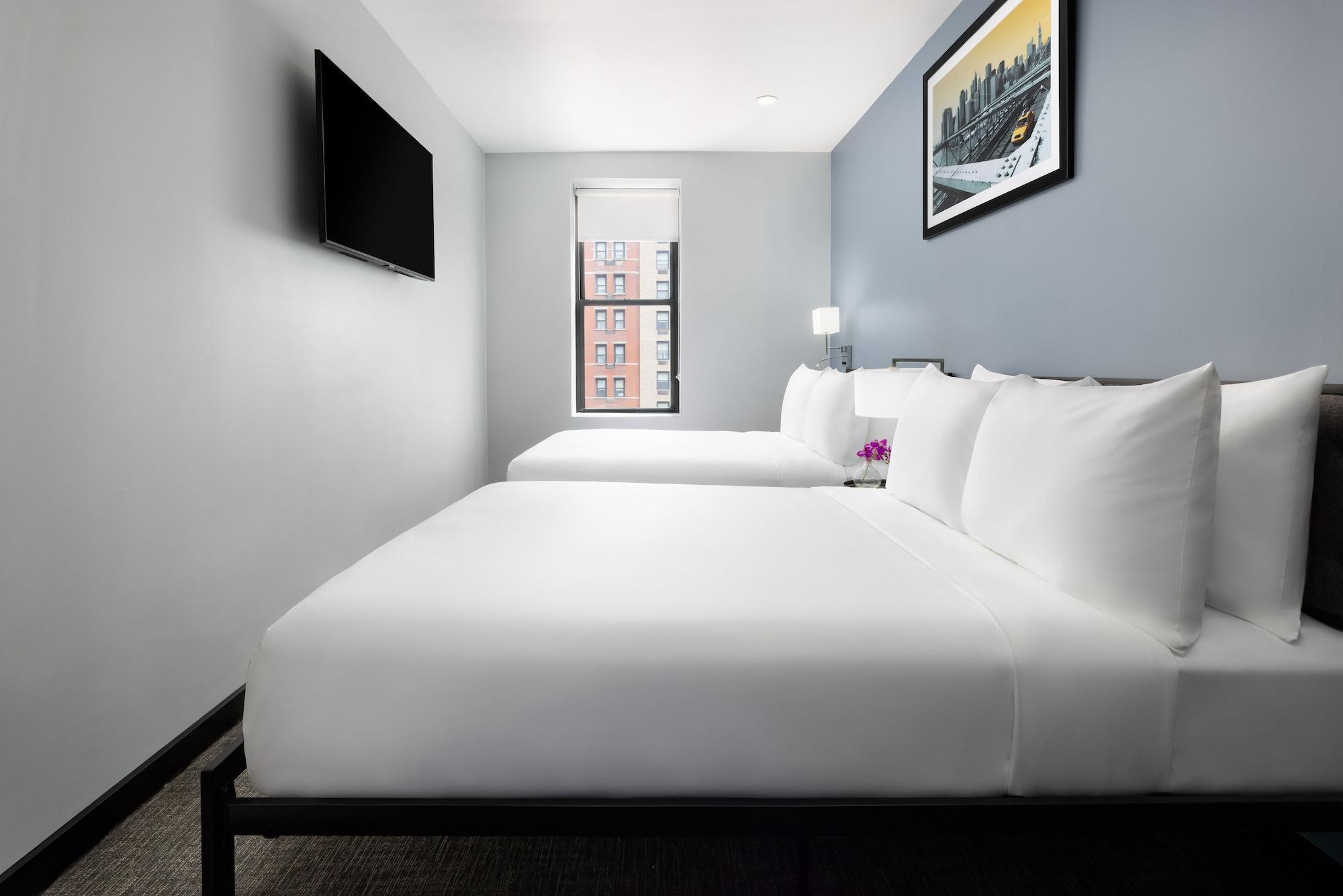 Hotel Oyo Times Square 4*