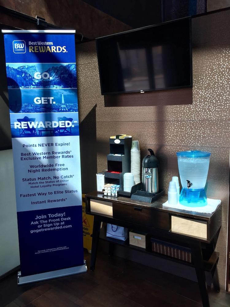 Hotel Best Western Plus Brooklyn Bay 3*