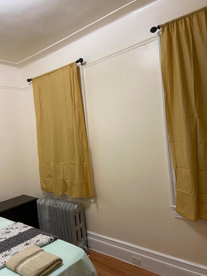 A Pleasant In Queens Guest house
