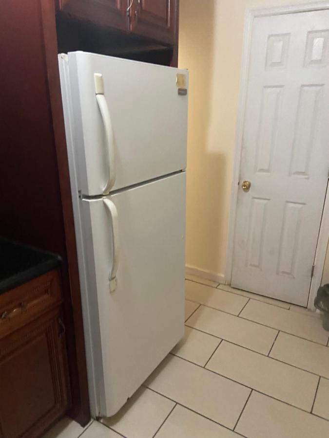 Guest house A Pleasant In Queens *