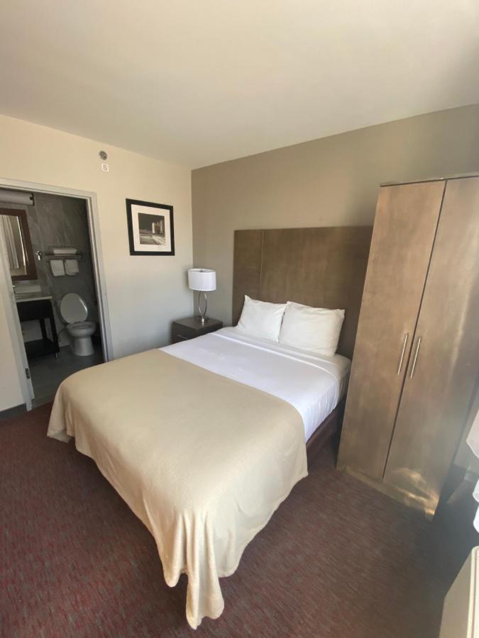 Hotel The