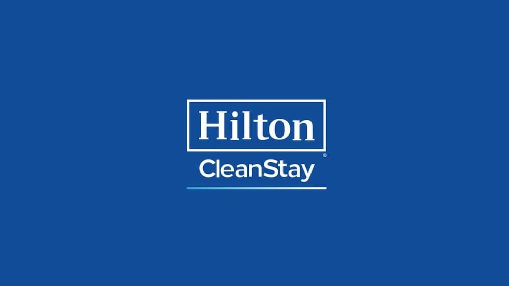 Hotel Doubletree By Hilton New York Times Square West 4*