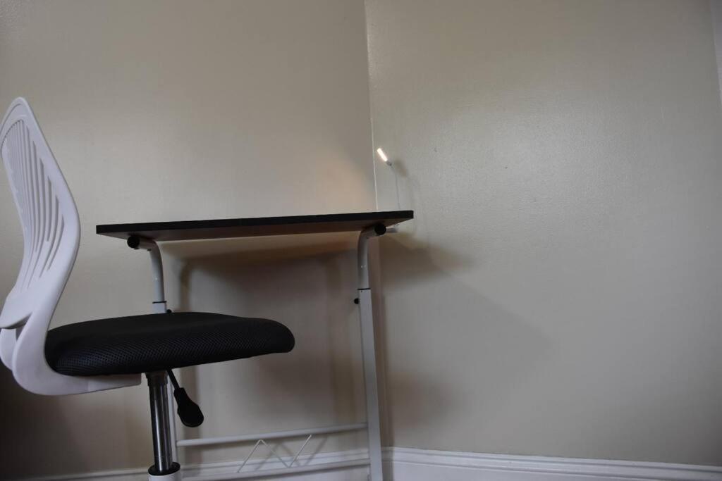 2 Ptivet Bedroom,1 Bathroom,kitchen,self Check In,free Parking Apartment New York