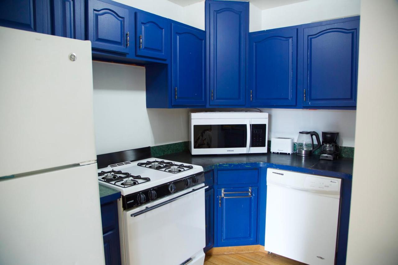 Apartment Spacious Room-5min To Ocean-brighton New York