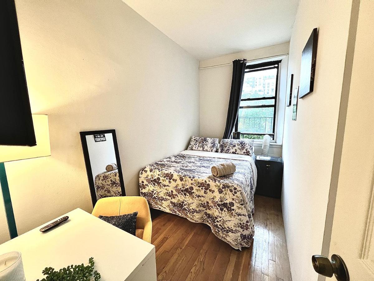 For Rent In Upper East Side Apartment *