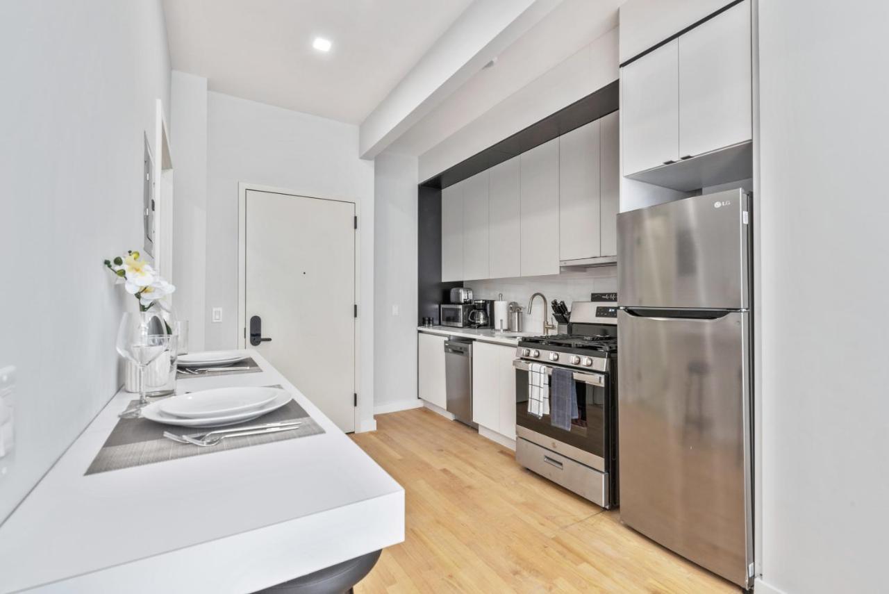 Maison Bella - Modern Studio W Charming Juliet Balcony Ferienhaus New York
