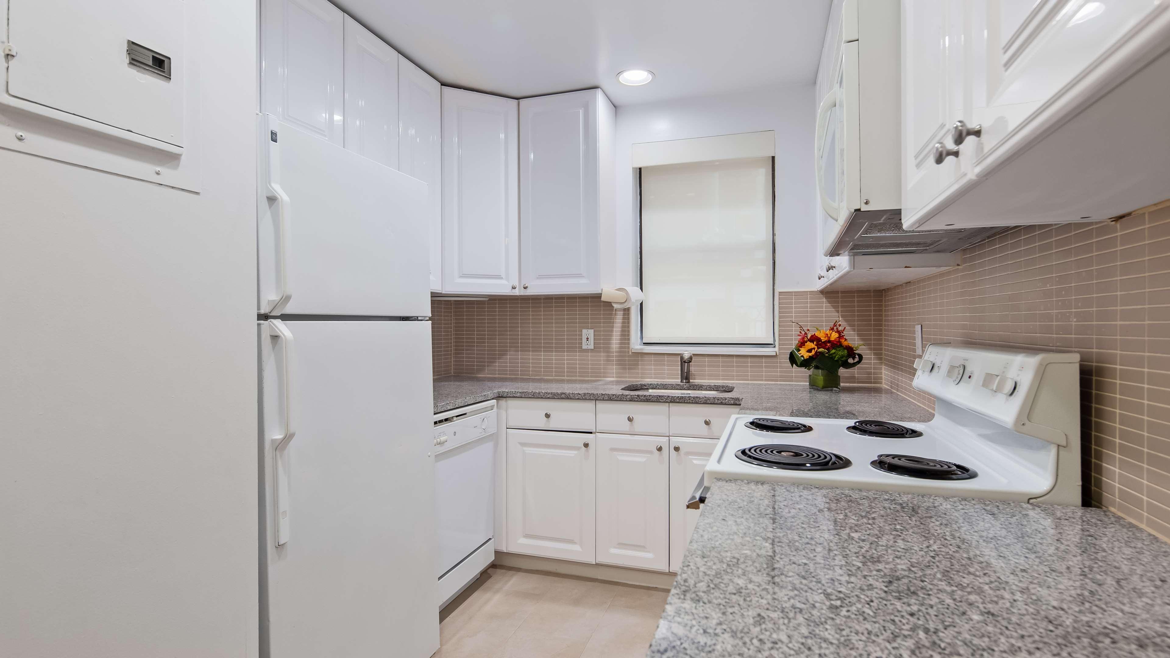 Western Hospitality House Hotel 3*