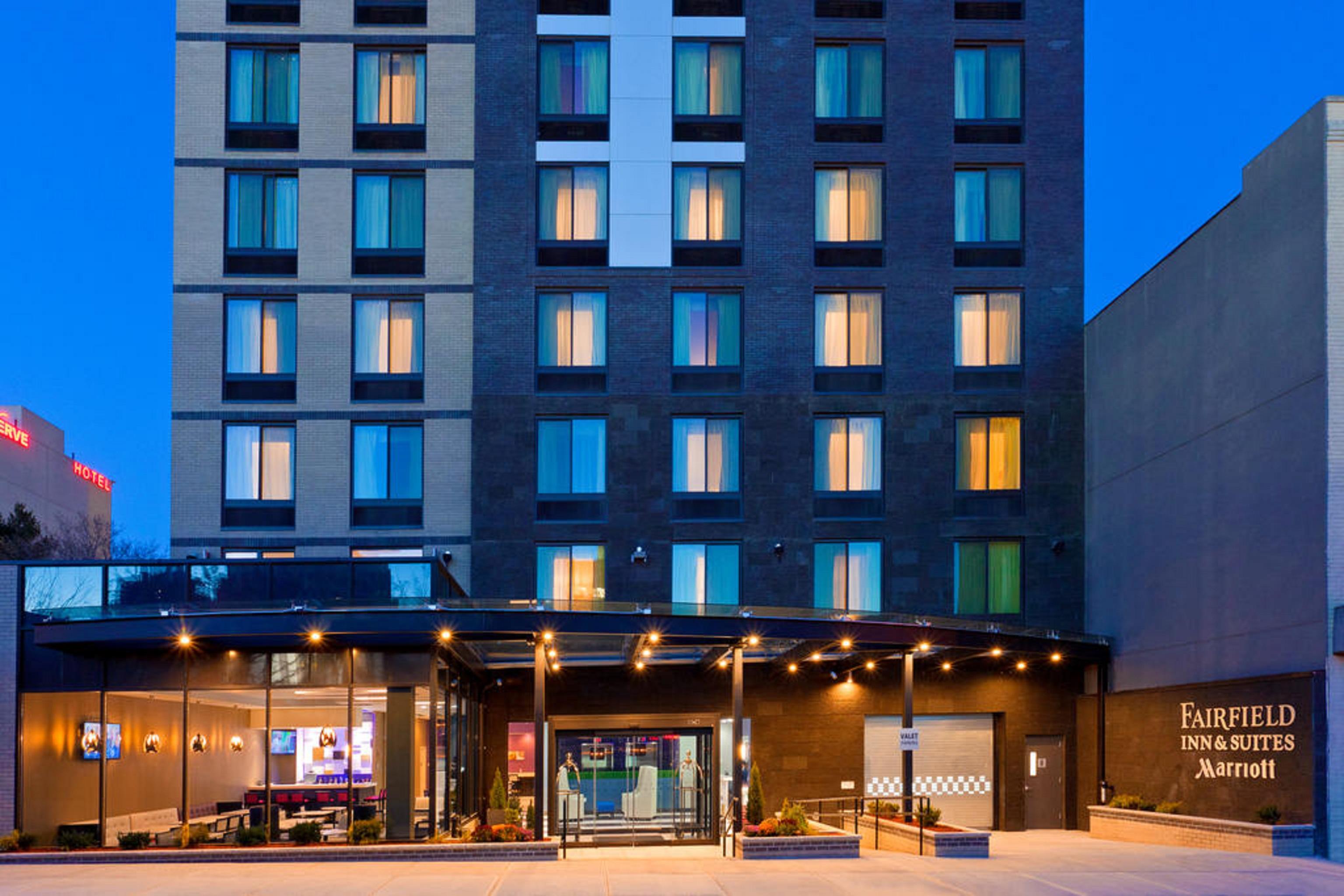 Hotel Fairfield & By Marriott Queens/queensboro Bridge New York
