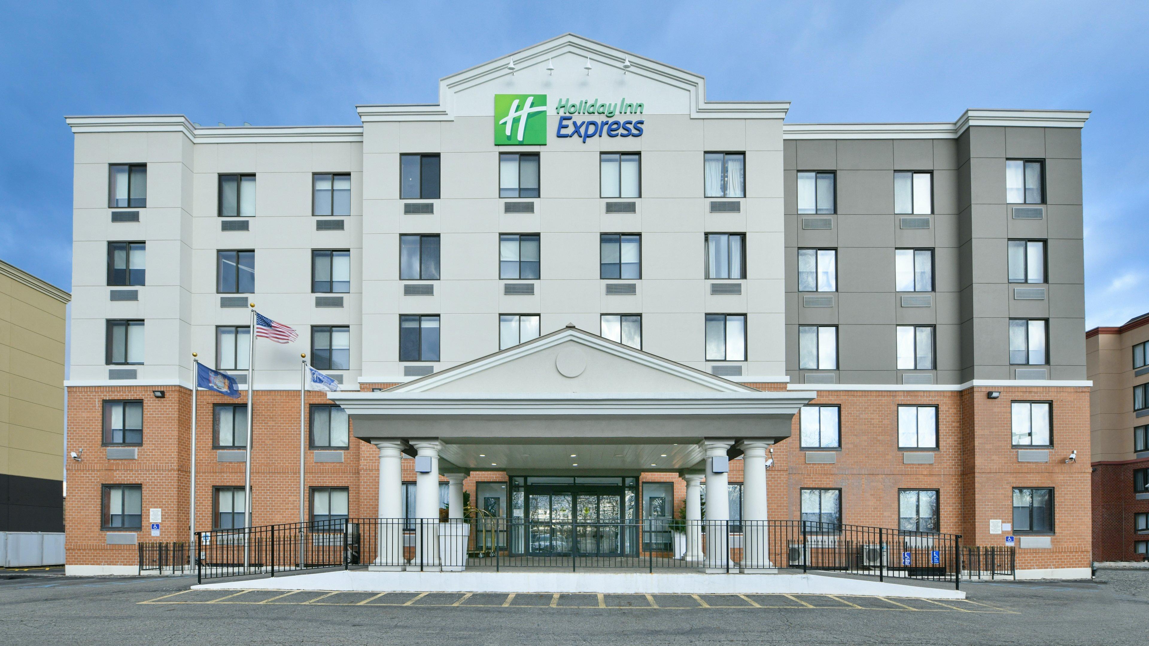 Express Staten Island West Hotel