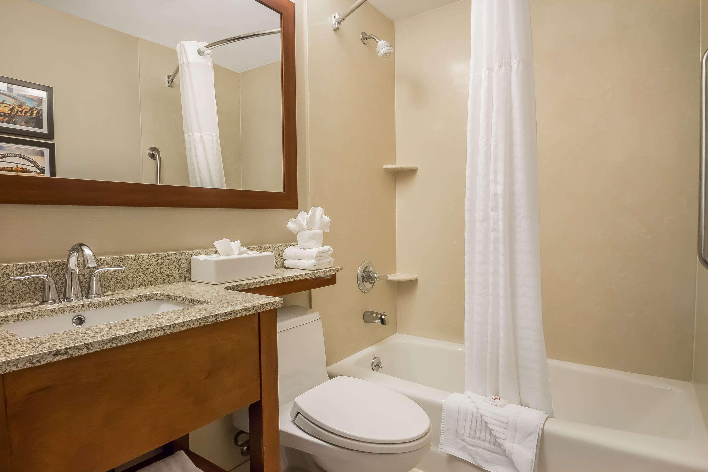 Hotel The Staten Island 3*
