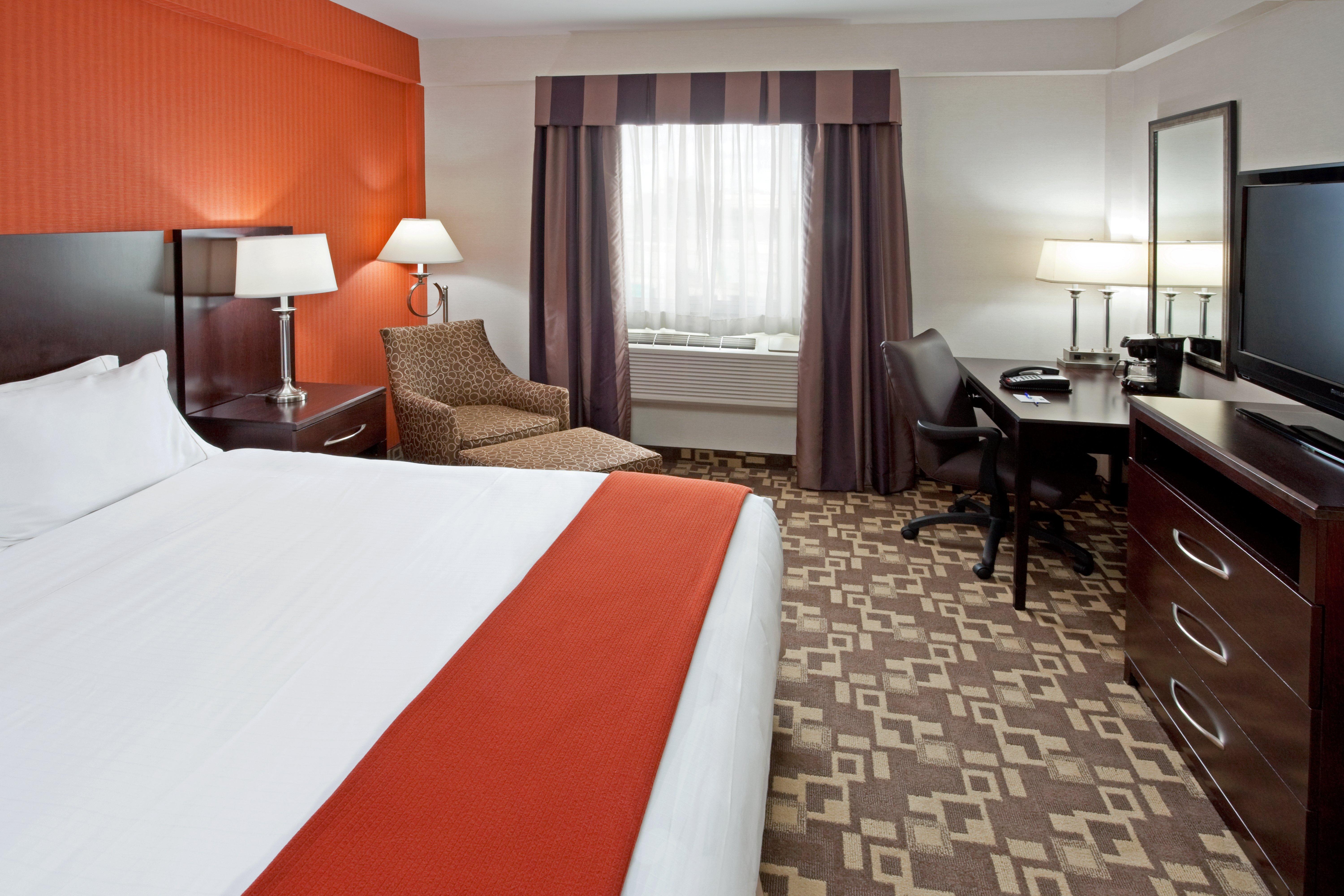 Holiday Express Maspeth By Ihg Hotel 2*
