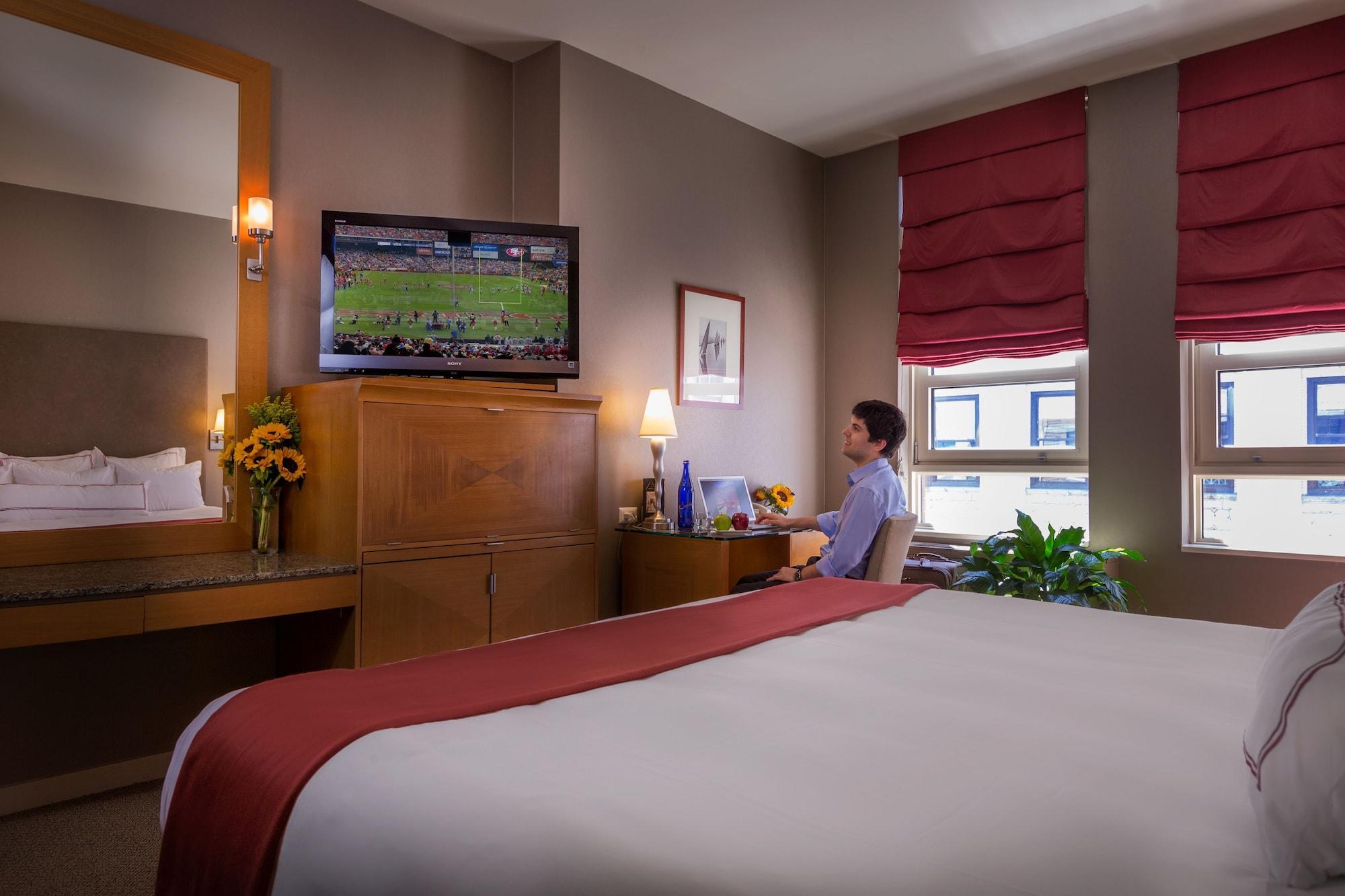 Giraffe By Library Collection Hotel 4*