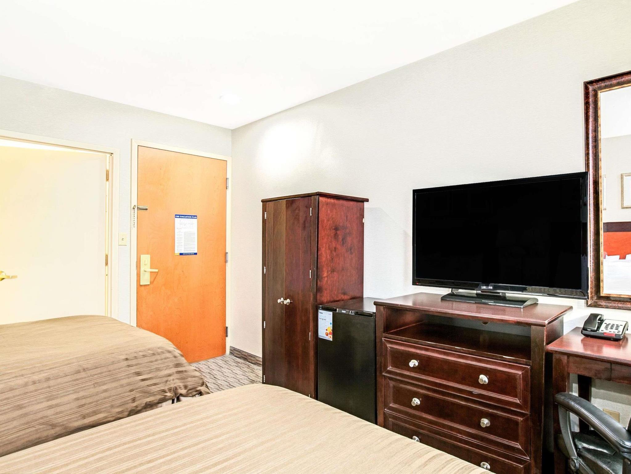 Days By Wyndham Long Island 3*