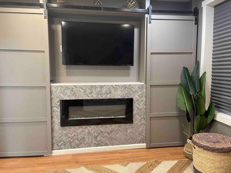 Derive Stays - Affordable Brooklyn Apt. W/ Balcony New York