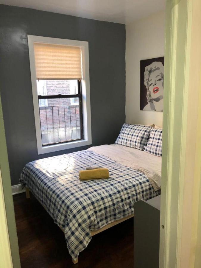 Private In A Shared 15 Minutes To Times Square! Homestay *