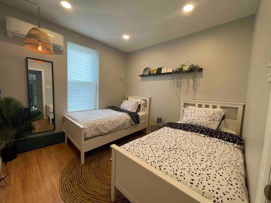 Derive Stays - Affordable Brooklyn Apt. W/ Balcony