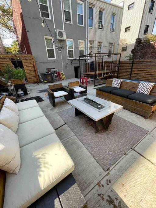 Derive Stays - Affordable Brooklyn Apt. W/ Balcony * New York