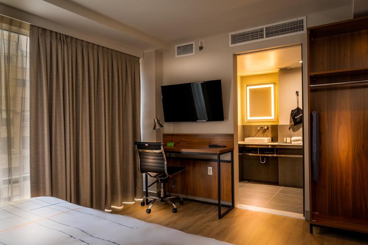Hotel La Quinta By Wyndham Time Square South