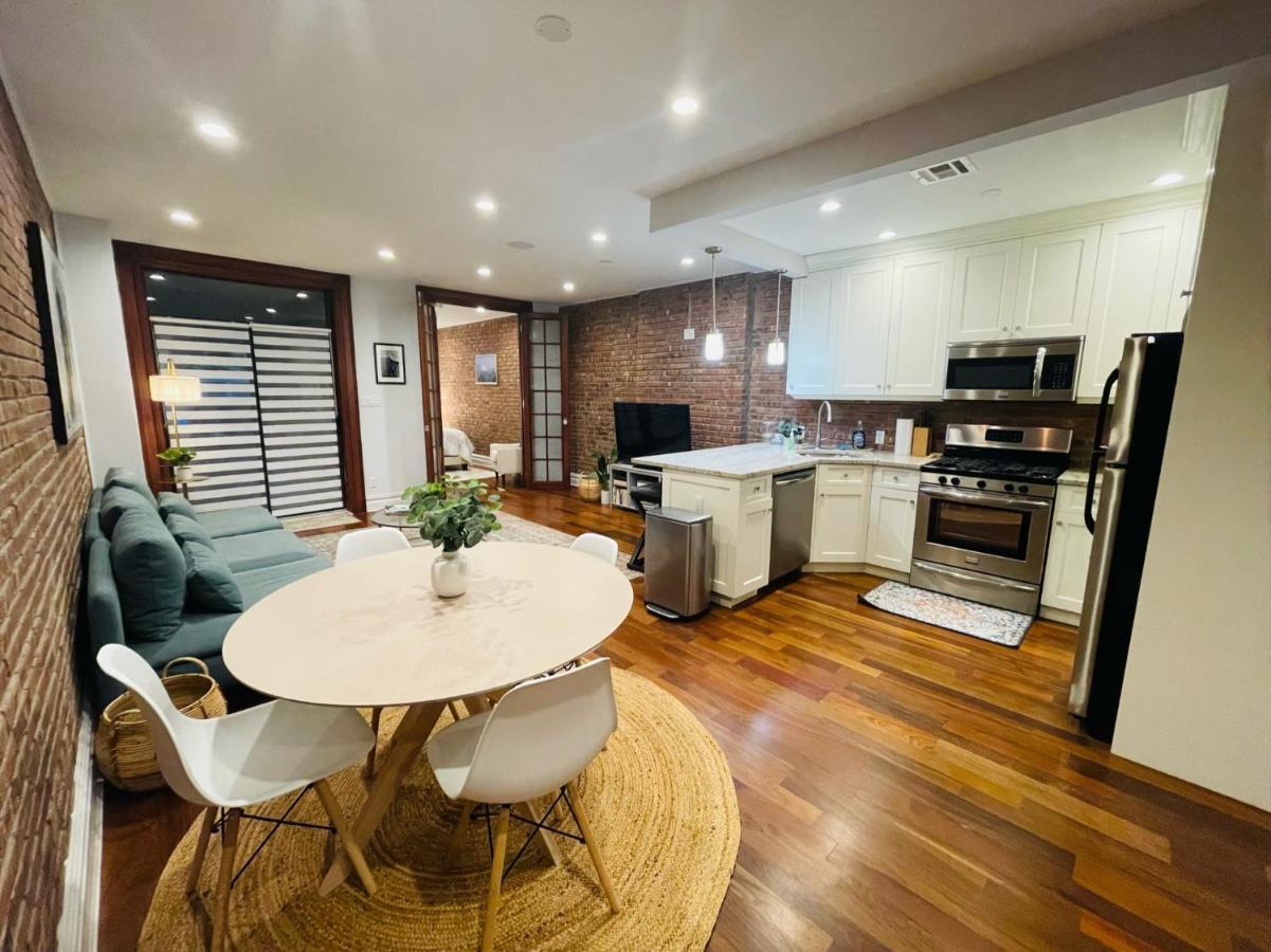Historic Brownstone - Newly Renovated Brownstone On Historic Street With Outdoor Space * New York