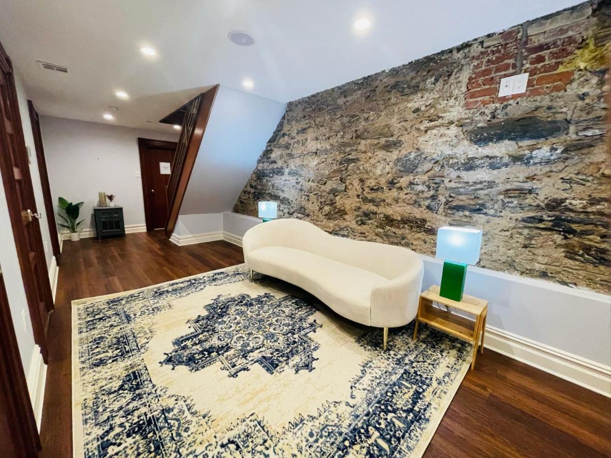 Historic Brownstone - Newly Renovated Brownstone On Historic Street With Outdoor Space New York