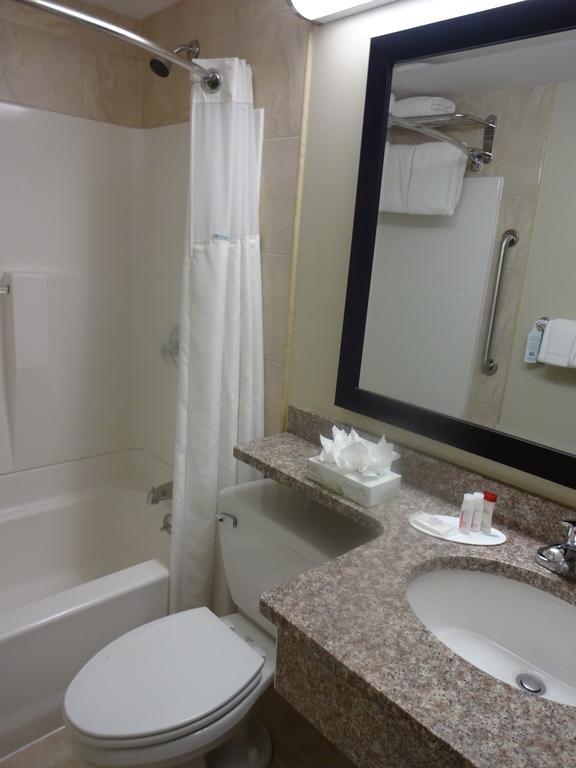 Ramada By Wyndham Staten Island