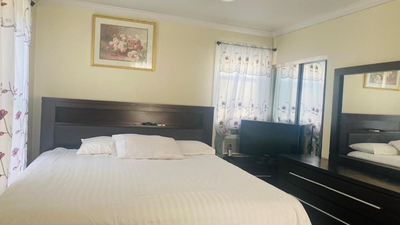 Minutes From Jfk, Beautiful With Peaceful, Cosy, Private *