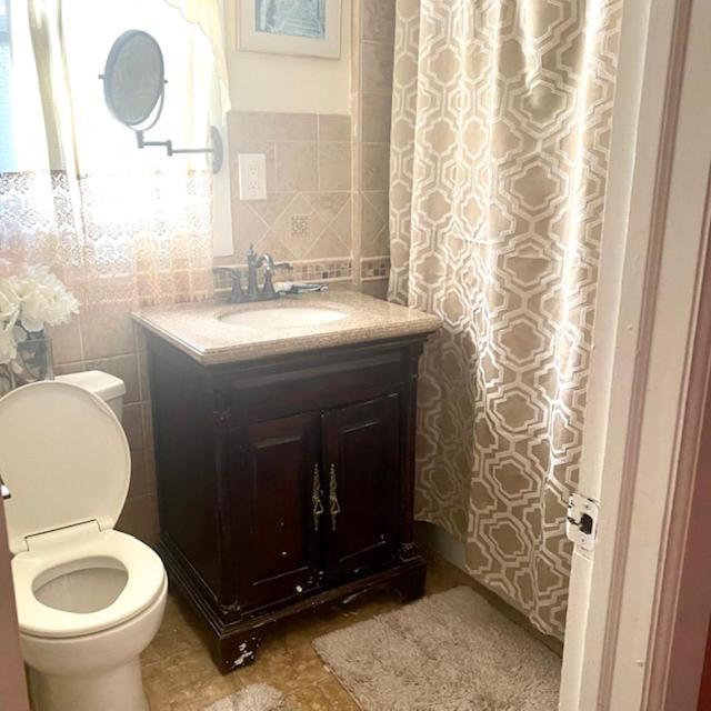 Minutes From Jfk, Beautiful With Peaceful, Cosy, Private Homestay *