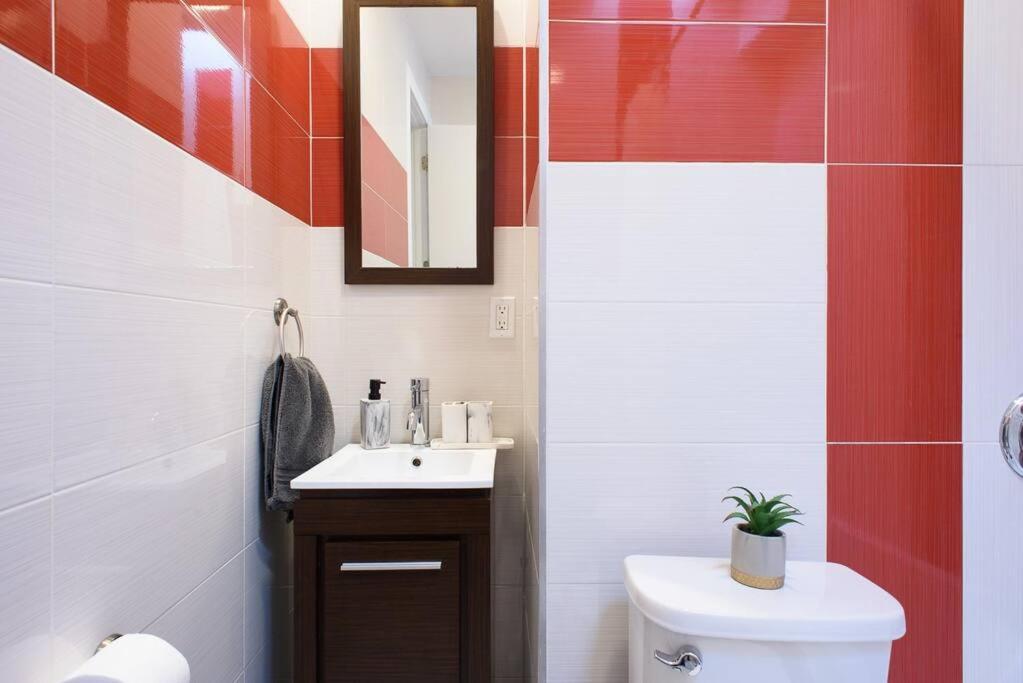 24-17 Renovated Prime Location Wd New York