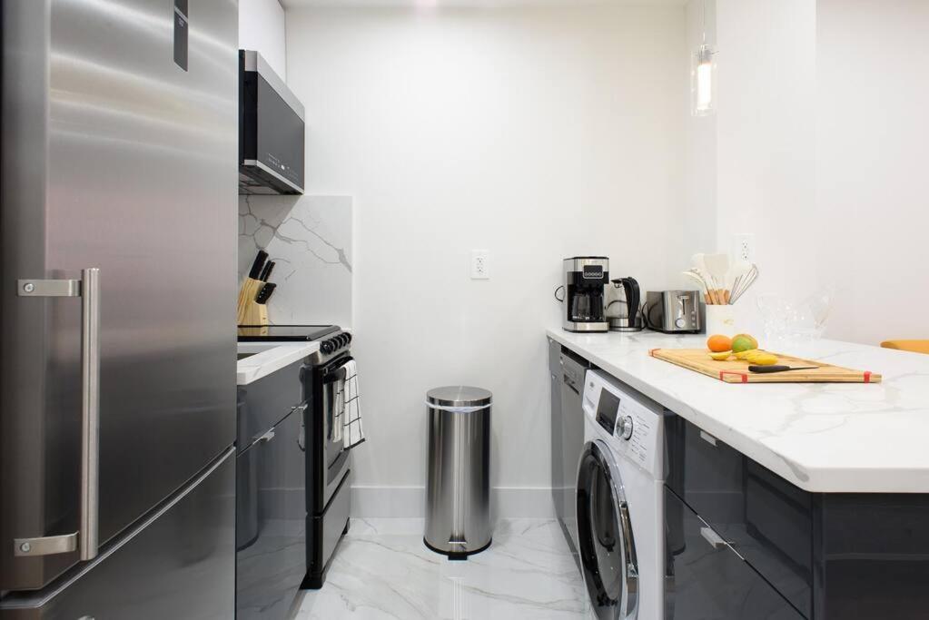 1597-5 New Prime Ues W D In Unit Apartment New York