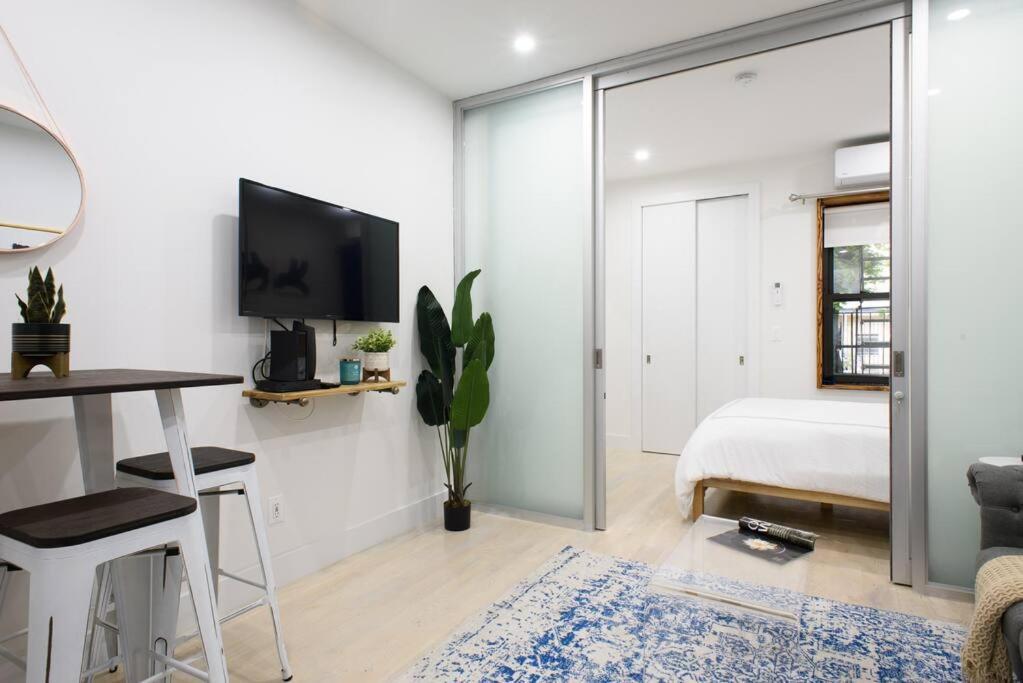 78-2b New Furnished 1br Wd Walk To Park *