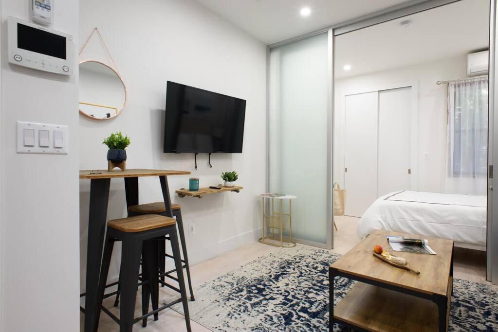 78-4b New Quality 1br W&d In Unit Skylights Apartment New York