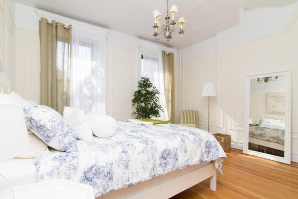 Apartment 211-3 Prime Union Square Large 1br Great Value *