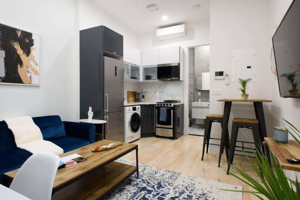 Apartment 78-4d Quality 1br W&d Skylight By Park