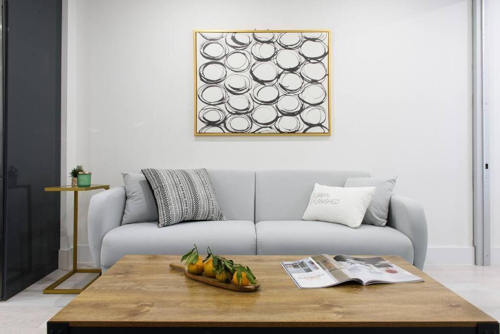 75-2c Furnished 1br W D Elev Wd Park *