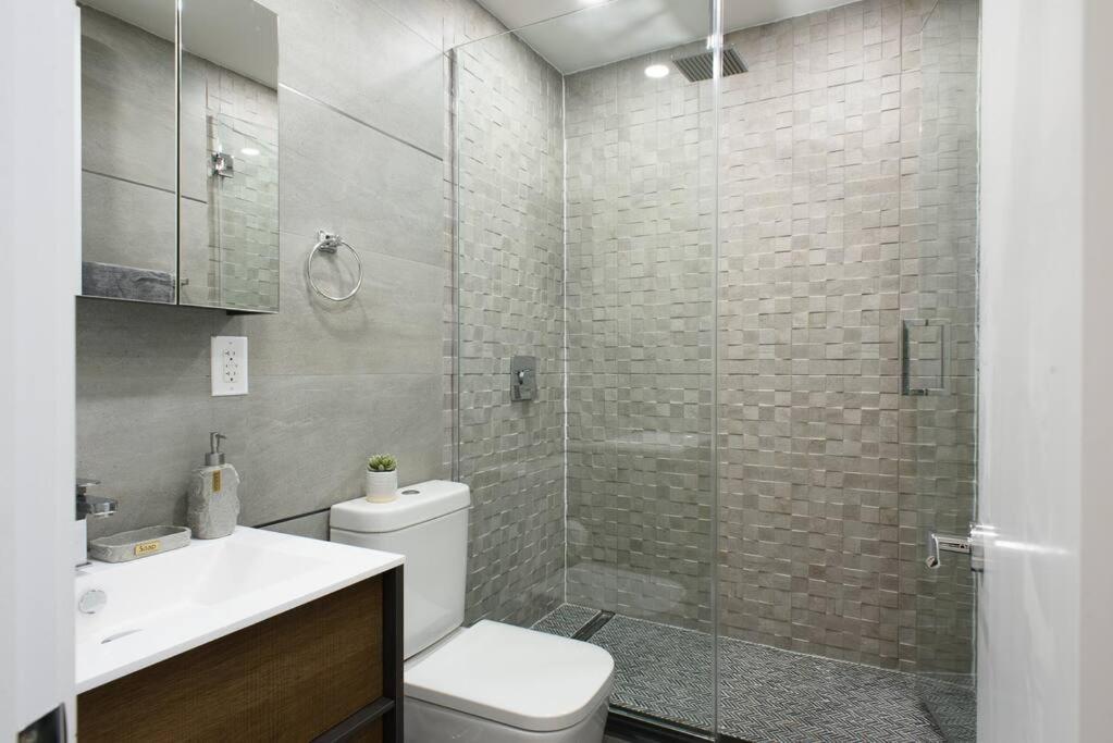 Apartment 75-2c Furnished 1br W D Elev Wd Park New York