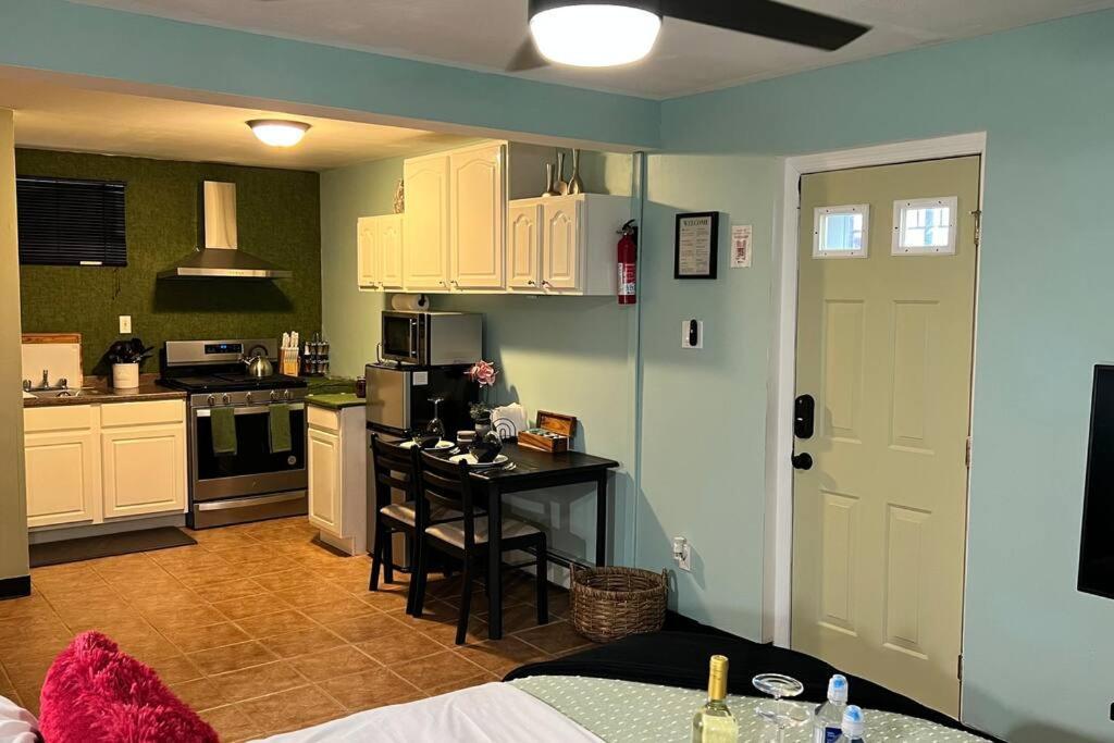 Tropical Oasis-private Studio-near Jfk *