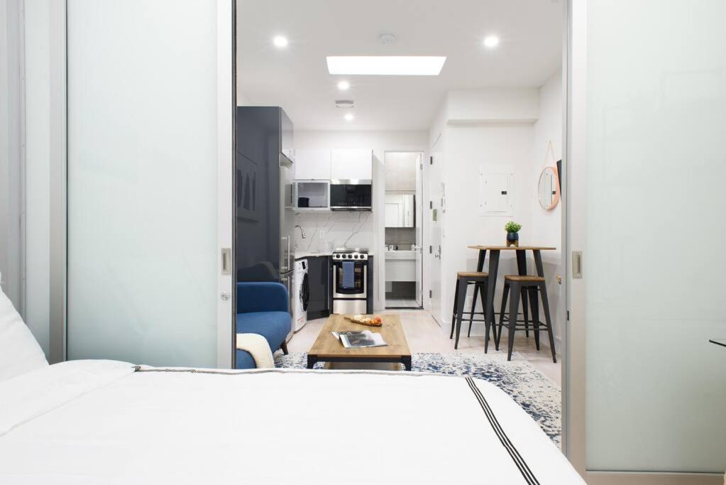 Apartment 78-4b New Quality 1br W&d In Unit Skylights *