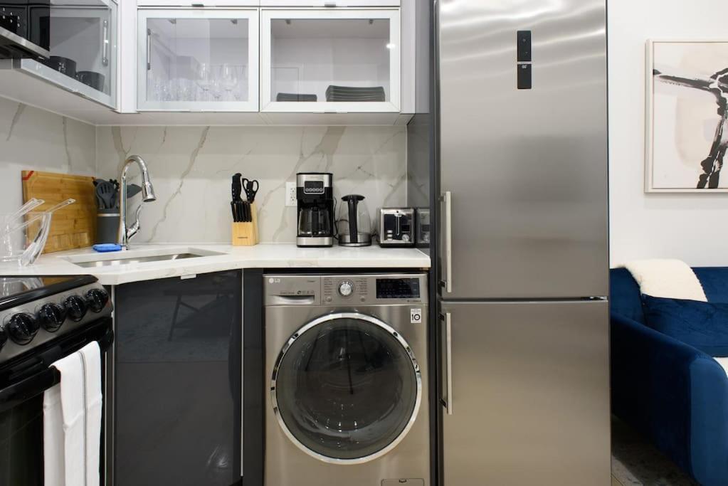 78-3d Brand New 1br Prime Ues Wd In Unit * New York