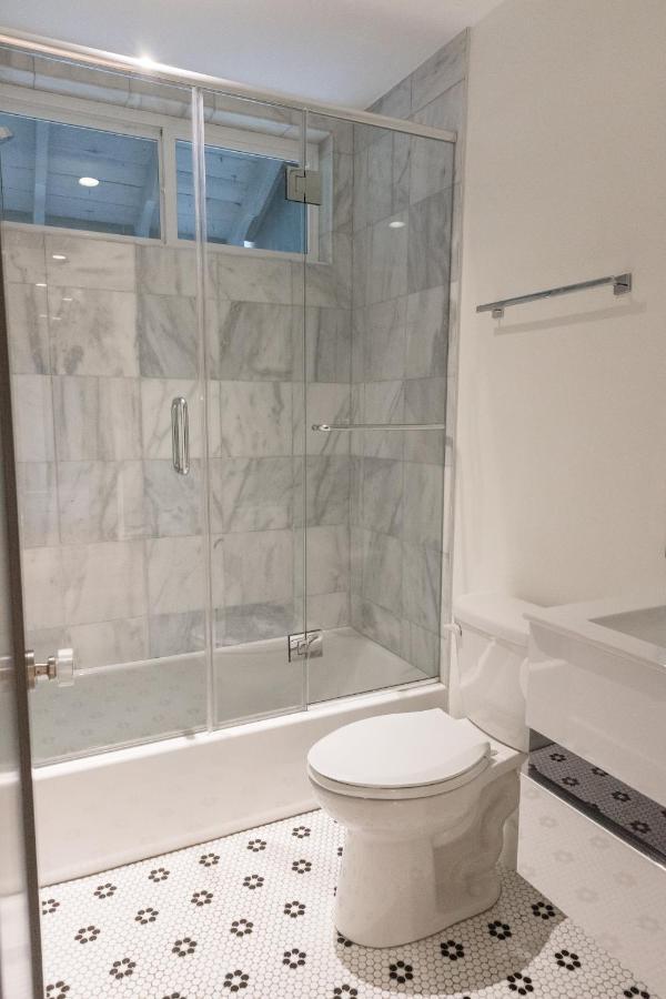 Privet House - Midwood/flatbush Recently Remodeled *
