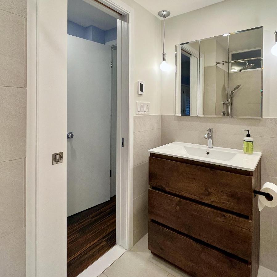 Apartment Close To All! 2-room In A 1-family Townhouse *